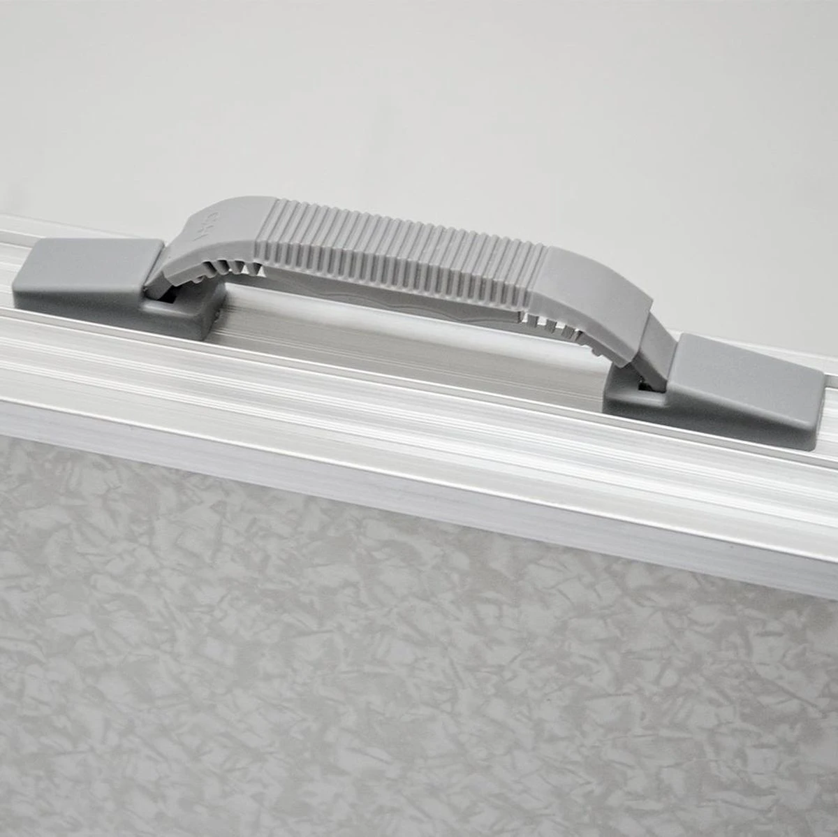 Inklapbare, in hoogte verstelbare campingtafel 120x60x70cm incl. 4 inklapbare krukken Campingtafel s Inklapbare, In Hoogte Verstelbare Campingtafel 120x60x70cm Incl. 4 Inklapbare Krukken Campingtafel S -Outdoor Kampeeruitrusting Winkel 1200x1198 4