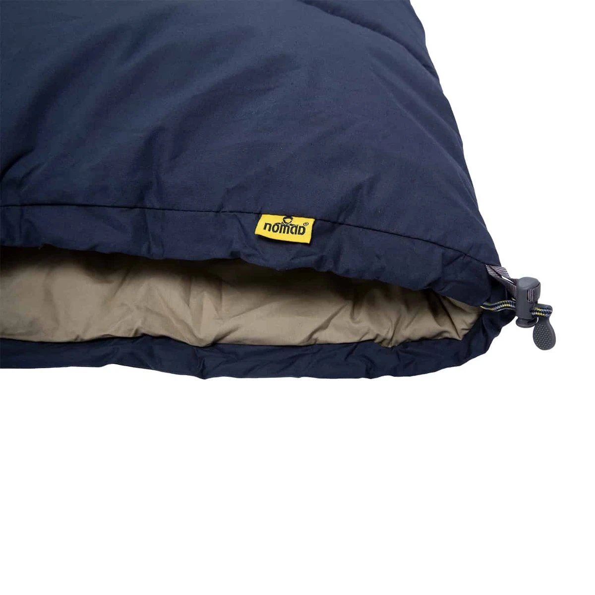NOMAD® Blazer Classic '78 XL Slaapzak - Dekenmodel - Max lichaamslengte 205 cm NOMAD® Blazer Classic '78 XL Slaapzak - Dekenmodel - Max Lichaamslengte 205 Cm -Outdoor Kampeeruitrusting Winkel 1200x1200 1004