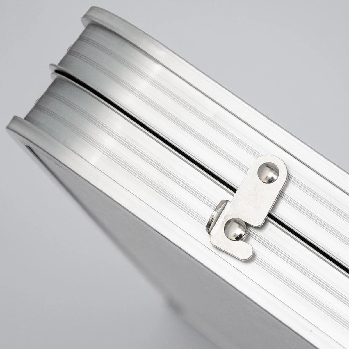 Inklapbare, in hoogte verstelbare campingtafel 120x60x70cm incl. 4 inklapbare krukken Campingtafel s Inklapbare, In Hoogte Verstelbare Campingtafel 120x60x70cm Incl. 4 Inklapbare Krukken Campingtafel S -Outdoor Kampeeruitrusting Winkel 1200x1200 145