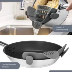 SensaHome- Siliconen Vergiet - Keuken Afgietdeksel - Afgiethulp - Siliconen - BPA Vrij - Grijs -Outdoor Kampeeruitrusting Winkel 1200x1200 1722