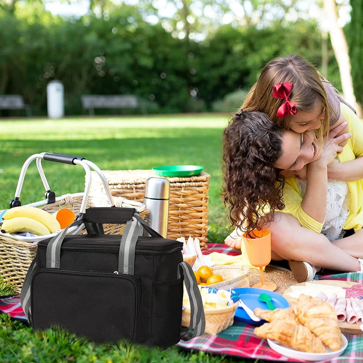 iBright Koeltas opvouwbaar 15 Liter - 4 Laags Geïsoleerde lunchtas - Waterdicht - Zwart IBright Koeltas Opvouwbaar 15 Liter - 4 Laags Geïsoleerde Lunchtas - Waterdicht - Zwart -Outdoor Kampeeruitrusting Winkel 1200x1200 418