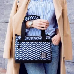 Brisby 4 Laags Geïsoleerde Koeltas - Lunchtas 10 Liter - Zigzag Blauw -Outdoor Kampeeruitrusting Winkel 1200x1200 460