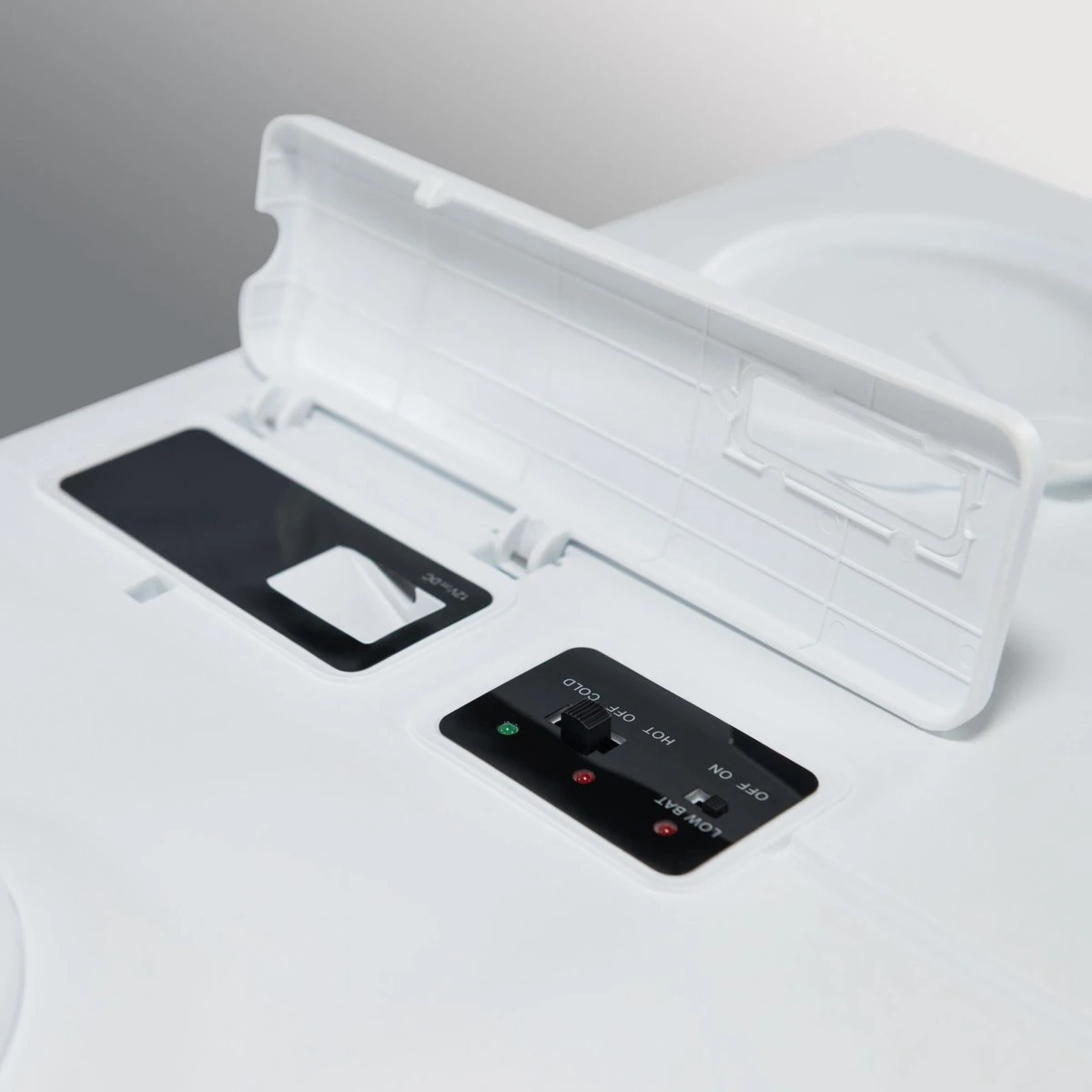 Mobicool MT35W AC/DC - koelbox peltier - blauw Mobicool MT35W AC/DC - Koelbox Peltier - Blauw -Outdoor Kampeeruitrusting Winkel 1200x1200 732