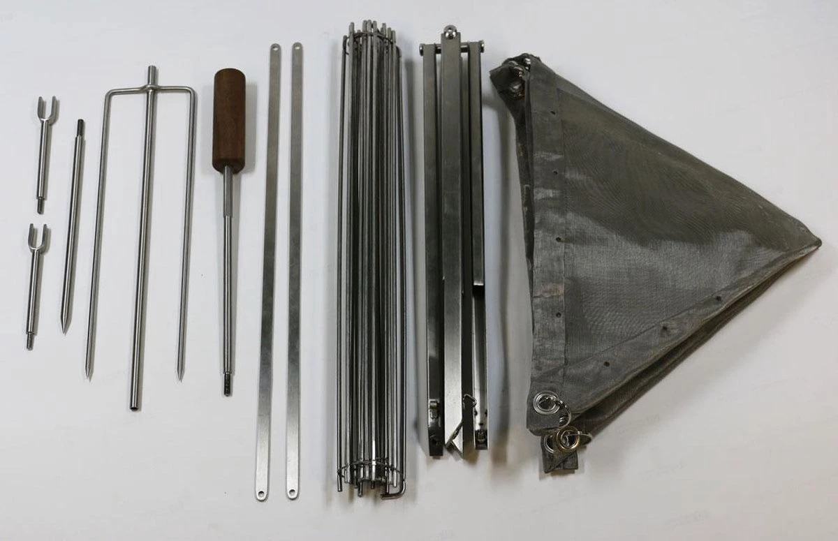 Firekorf + grill + spit : Opvouwbare vuurkorf / vuurschaal met rooster en spit - draagbare BBQ - opbergtas - kampeer grill - kookset Firekorf + Grill + Spit : Opvouwbare Vuurkorf / Vuurschaal Met Rooster En Spit - Draagbare BBQ - Opbergtas - Kampeer Grill - Kookset -Outdoor Kampeeruitrusting Winkel 1200x775 4