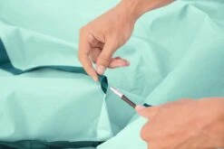 Bestway Strandtent - Pavillo - 2-Persoons - UV80 Zonbescherming - Incl. Tentharingen - Zandzakken Voor Stabiliteit - 200 X 120 X 95 CM -Outdoor Kampeeruitrusting Winkel 1200x800 75