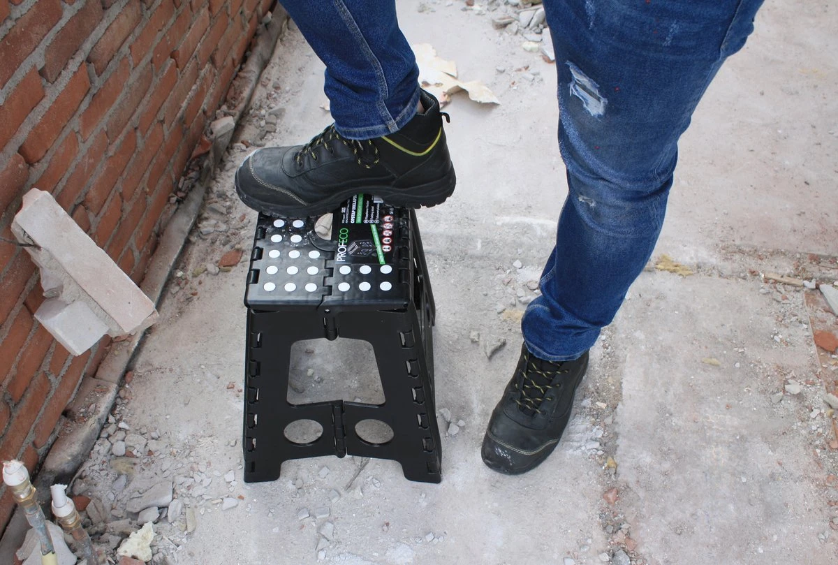 Profeco XL opstapkrukje inklapbaar - Krukje - Opstapje - Hoogte; 40 cm - Zwart Profeco XL Opstapkrukje Inklapbaar - Krukje - Opstapje - Hoogte; 40 Cm - Zwart -Outdoor Kampeeruitrusting Winkel 1200x809 2