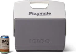 Igloo Playmate Elite - Kleine Koelbox - 15,2 Liter - Grijs 4 Igloo Playmate Elite - Kleine Koelbox - 15,2 Liter - Grijs -Outdoor Kampeeruitrusting Winkel 1200x851