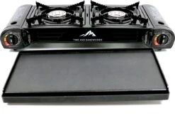 T&S - Draagbaar Dubbel Gasvuur Met Grillplaat - Camping Kooktoestel - Kookstel - Bakplaat - Gasfornuis - 2 Pits - Elektrische Ontsteking - Kookvuur - Kampeer Vuur -Outdoor Kampeeruitrusting Winkel 1200x874 5