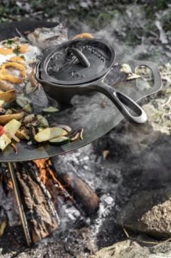 Petromax KR1 Gietijzeren Steelpan Met Deksel (1 Liter) -Outdoor Kampeeruitrusting Winkel 799x1200 13